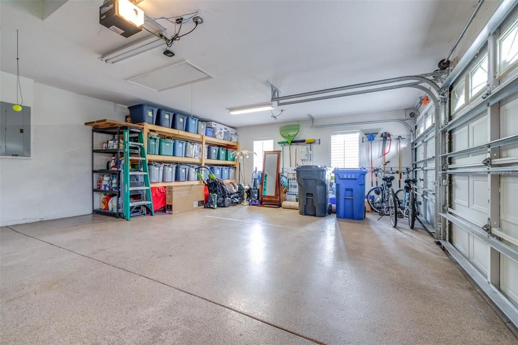 Activo con contrato: $815,000 (4 camas, 3 baños, 2950 Pies cuadrados)