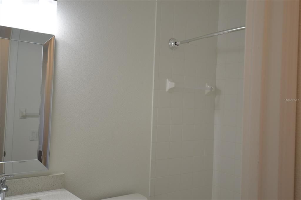For Rent: $2,400 (3 beds, 2 baths, 1670 Square Feet)