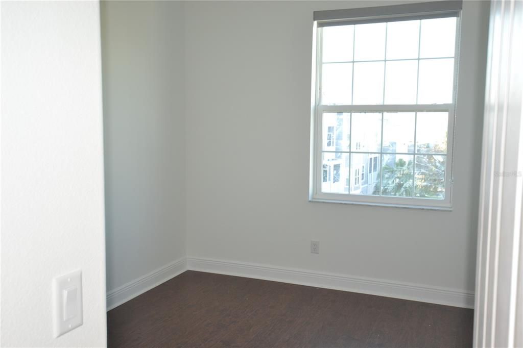 For Rent: $2,400 (3 beds, 2 baths, 1670 Square Feet)