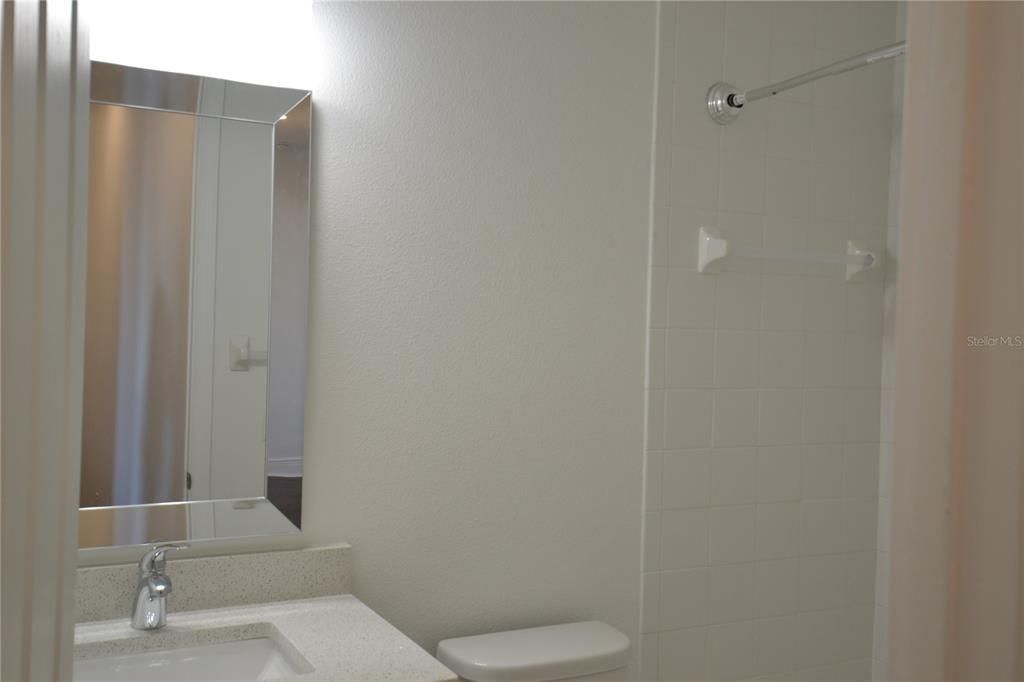 For Rent: $2,400 (3 beds, 2 baths, 1670 Square Feet)