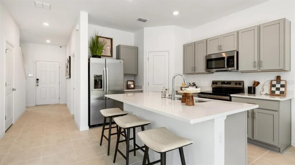 For Sale: $341,829 (3 beds, 2 baths, 1404 Square Feet)