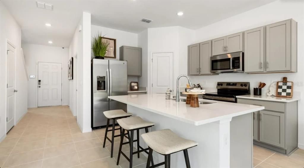 For Sale: $341,829 (3 beds, 2 baths, 1404 Square Feet)