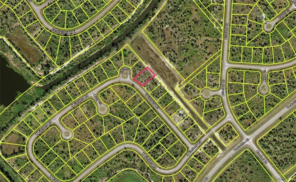 For Sale: $12,000 (0.26 acres)