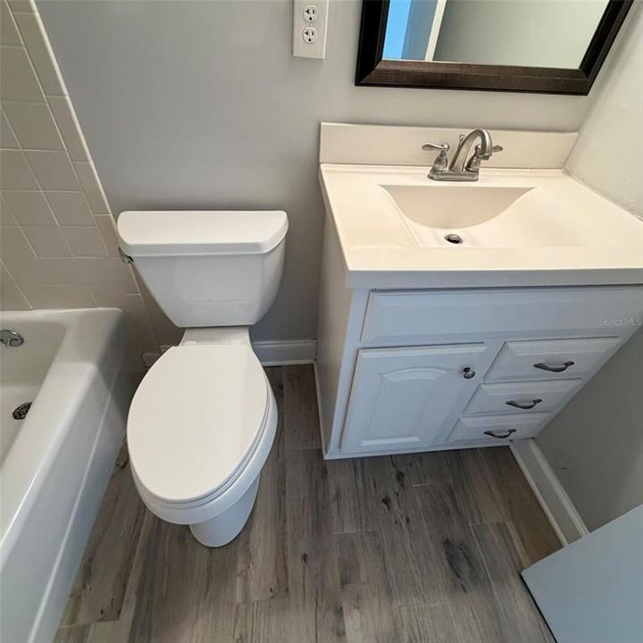 For Sale: $499,000 (2 beds, 2 baths, 1215 Square Feet)