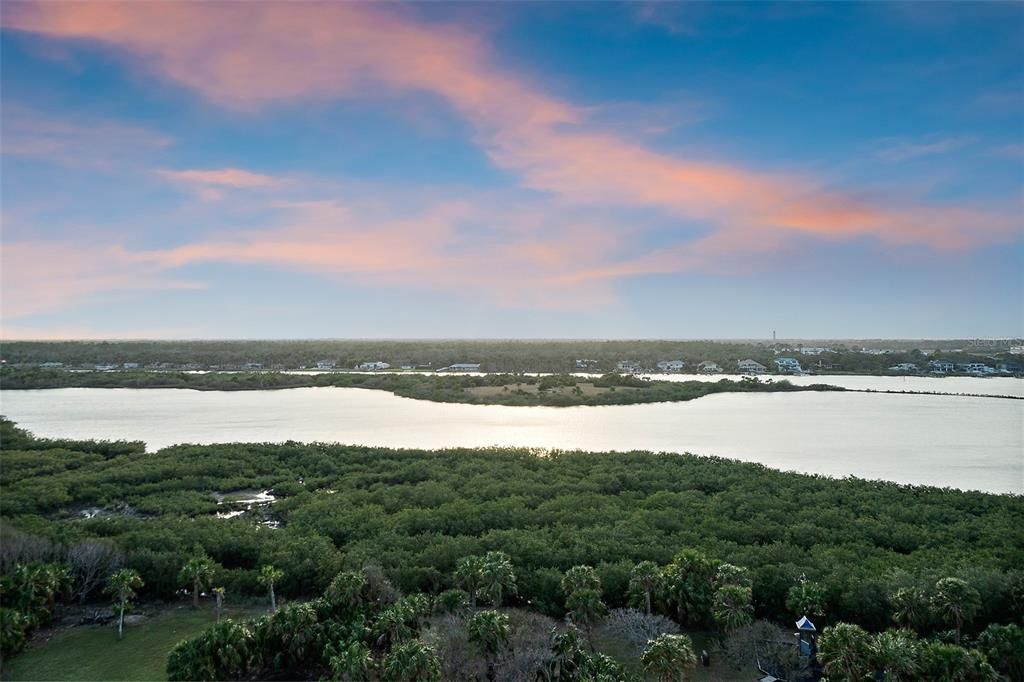 For Sale: $499,000 (2 beds, 2 baths, 1215 Square Feet)