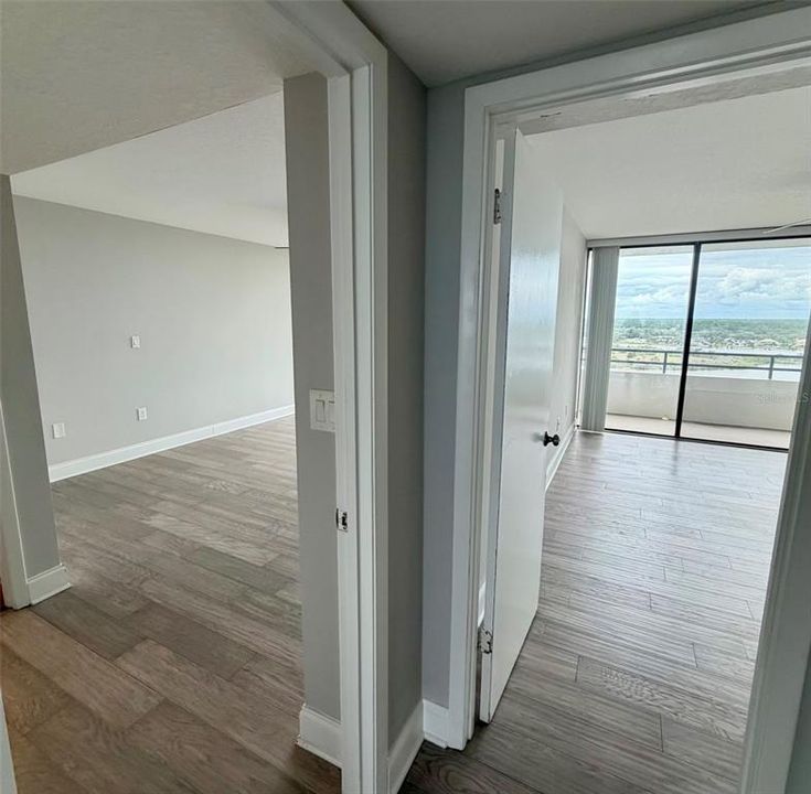 For Sale: $499,000 (2 beds, 2 baths, 1215 Square Feet)