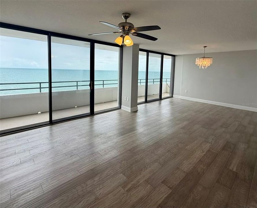 For Sale: $499,000 (2 beds, 2 baths, 1215 Square Feet)