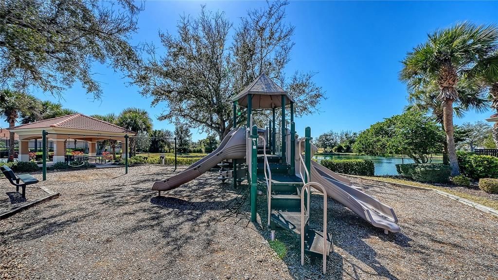 For Sale: $599,000 (3 beds, 2 baths, 2172 Square Feet)