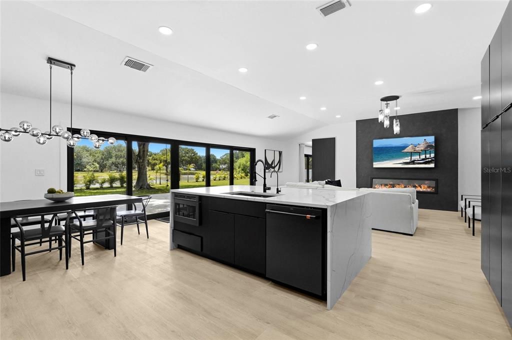 For Sale: $895,000 (4 beds, 2 baths, 2078 Square Feet)