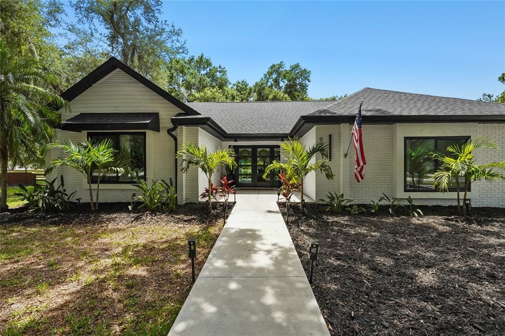 For Sale: $895,000 (4 beds, 2 baths, 2078 Square Feet)