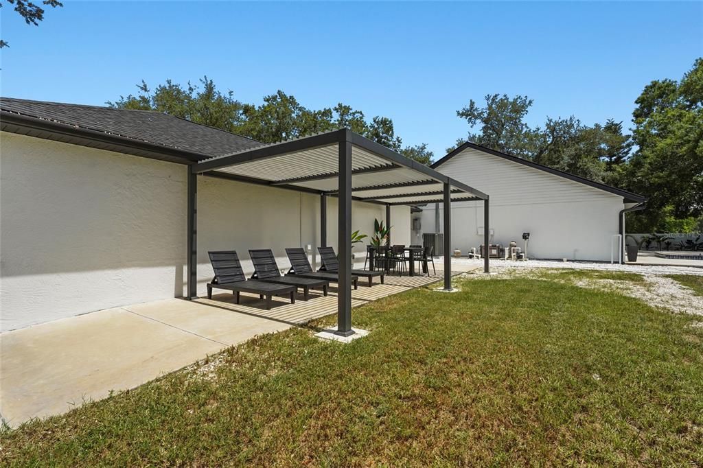 For Sale: $895,000 (4 beds, 2 baths, 2078 Square Feet)