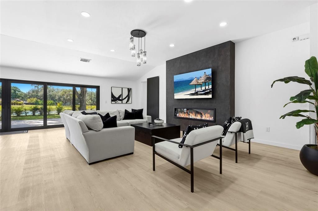 For Sale: $895,000 (4 beds, 2 baths, 2078 Square Feet)