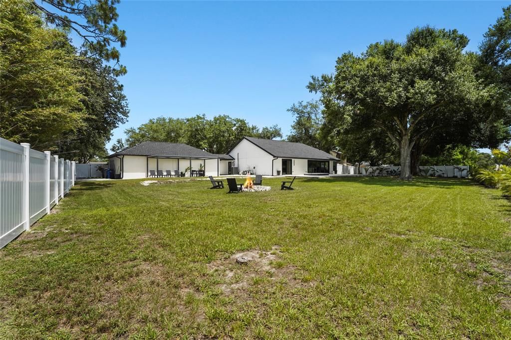 For Sale: $895,000 (4 beds, 2 baths, 2078 Square Feet)