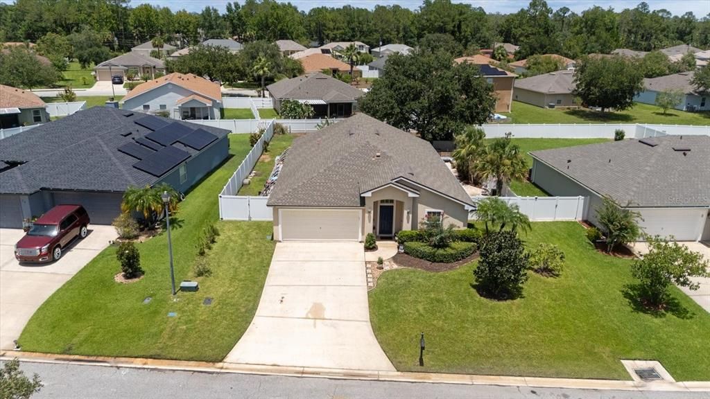 For Sale: $330,000 (4 beds, 2 baths, 1958 Square Feet)