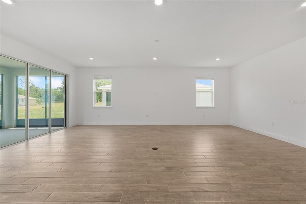 En Venta: $495,480 (2 camas, 2 baños, 2493 Pies cuadrados)