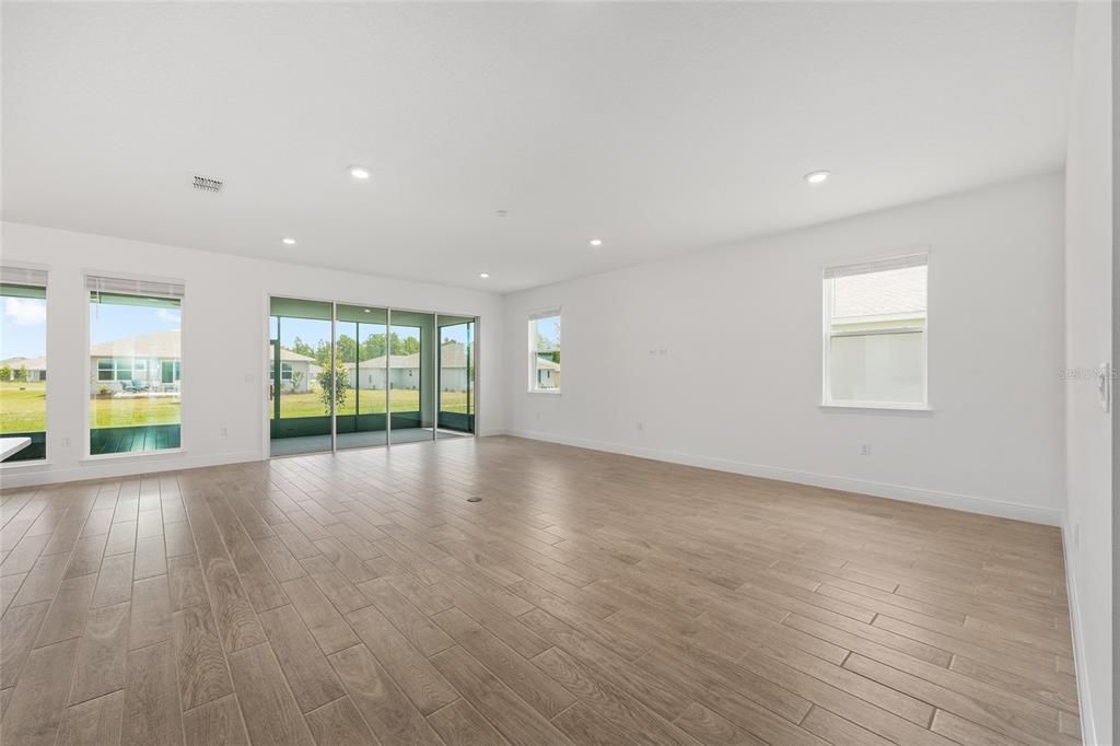 En Venta: $495,480 (2 camas, 2 baños, 2493 Pies cuadrados)
