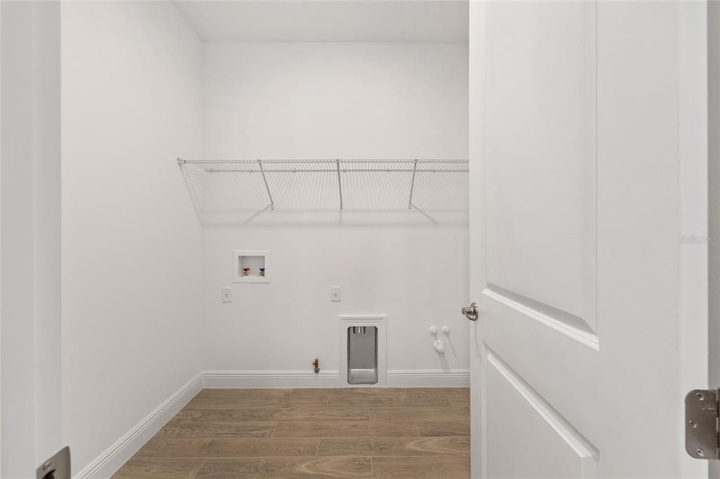En Venta: $495,480 (2 camas, 2 baños, 2493 Pies cuadrados)