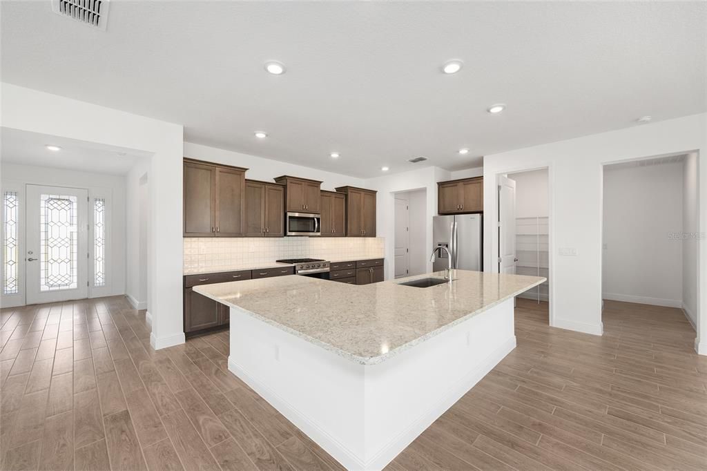 En Venta: $495,480 (2 camas, 2 baños, 2493 Pies cuadrados)