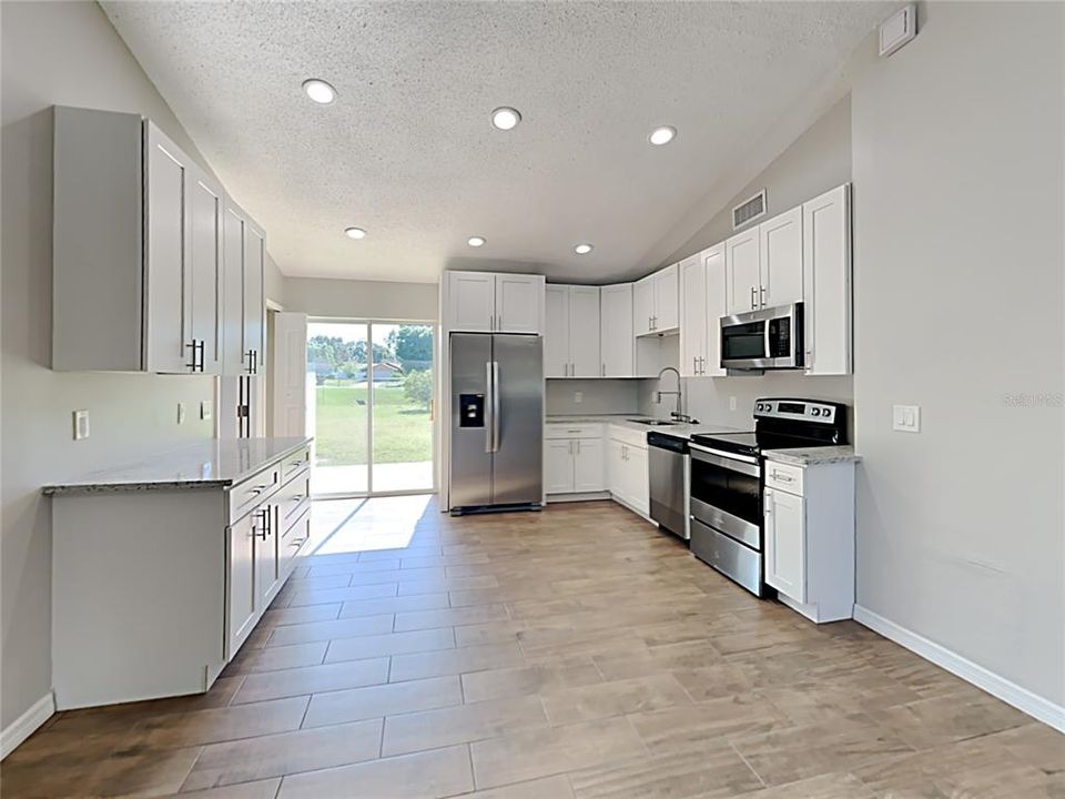 For Rent: $2,205 (3 beds, 2 baths, 1080 Square Feet)