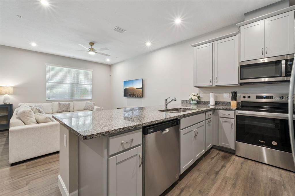 En Venta: $349,000 (3 camas, 2 baños, 1476 Pies cuadrados)