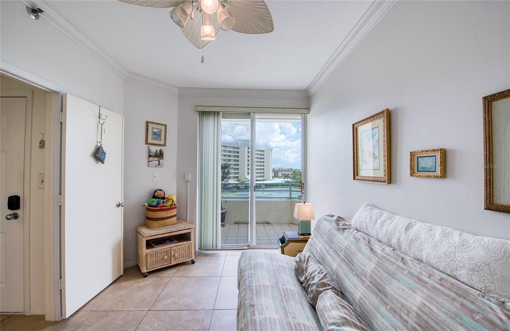 For Sale: $645,000 (2 beds, 2 baths, 1300 Square Feet)
