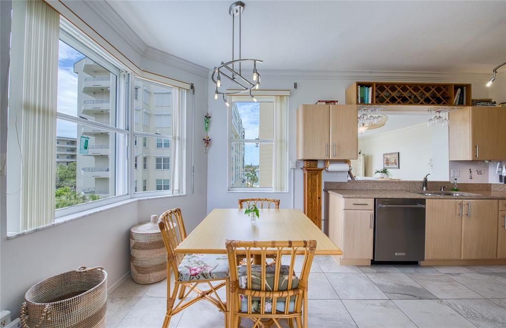 For Sale: $645,000 (2 beds, 2 baths, 1300 Square Feet)