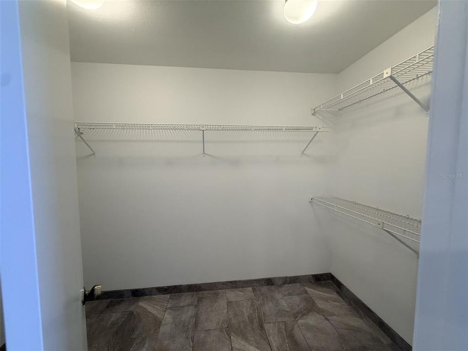 For Rent: $2,800 (3 beds, 2 baths, 1872 Square Feet)