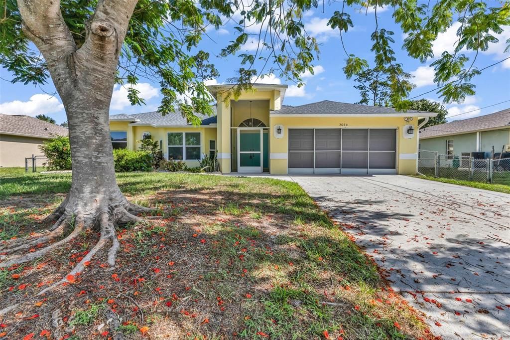 For Sale: $350,000 (3 beds, 2 baths, 1962 Square Feet)