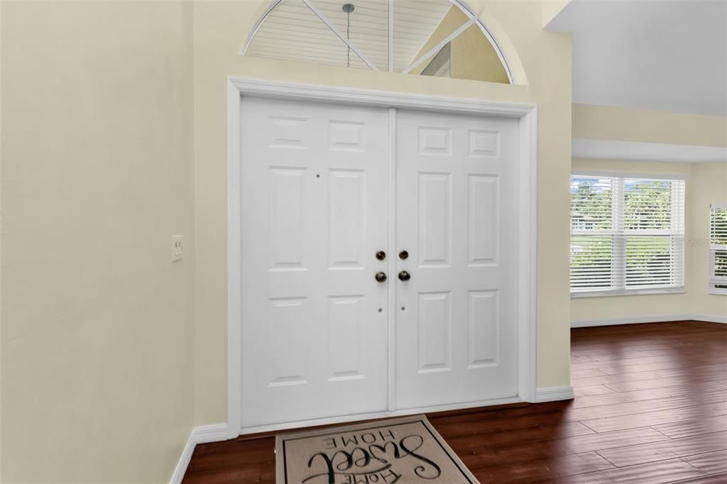 For Sale: $350,000 (3 beds, 2 baths, 1962 Square Feet)