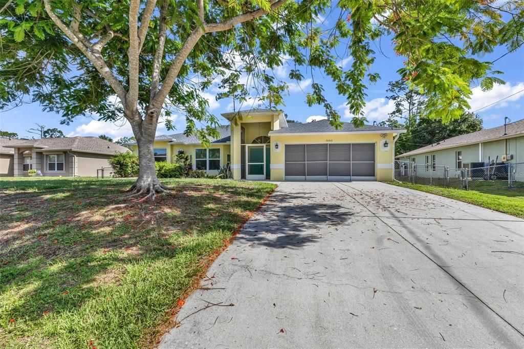 For Sale: $350,000 (3 beds, 2 baths, 1962 Square Feet)