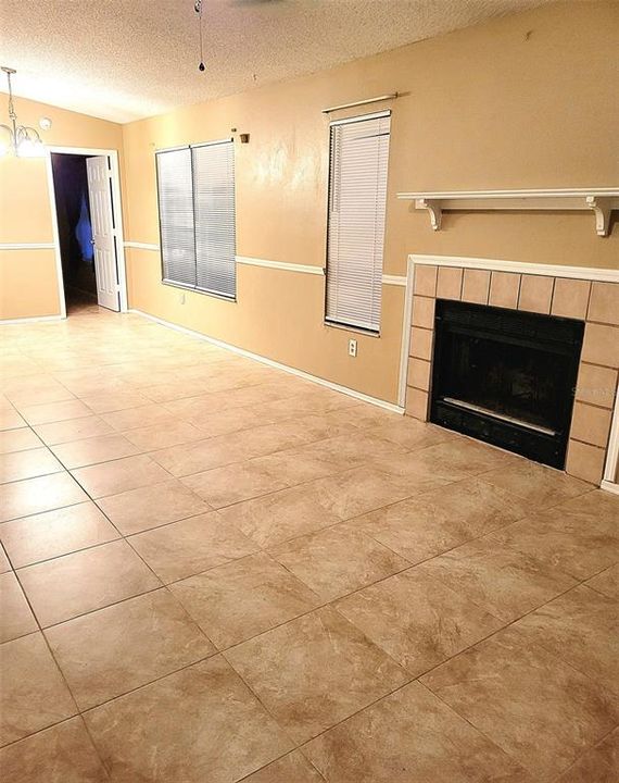 В аренду: $1,650 (2 спален, 2 ванн, 912 Квадратных фут)
