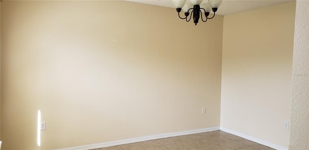 For Rent: $2,400 (4 beds, 2 baths, 2320 Square Feet)