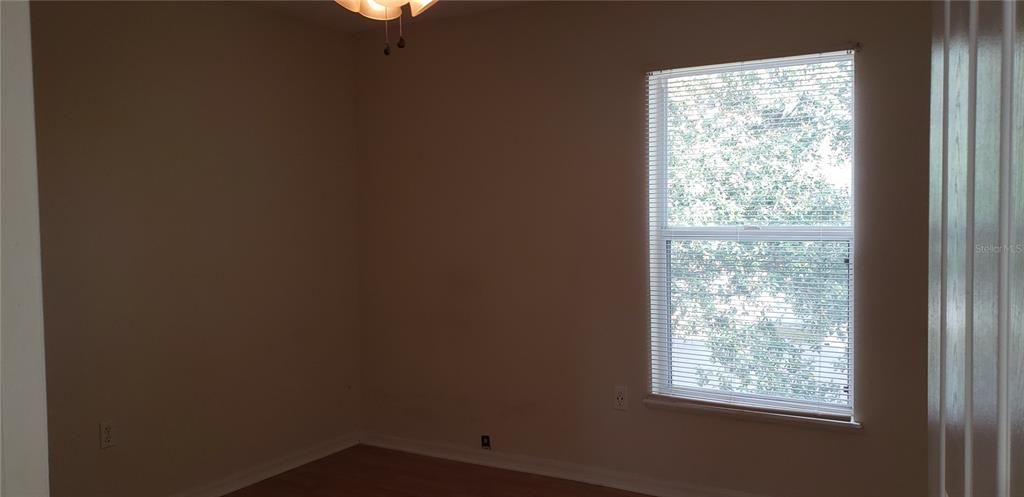 For Rent: $2,400 (4 beds, 2 baths, 2320 Square Feet)
