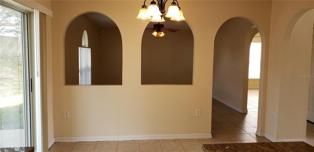 For Rent: $2,400 (4 beds, 2 baths, 2320 Square Feet)