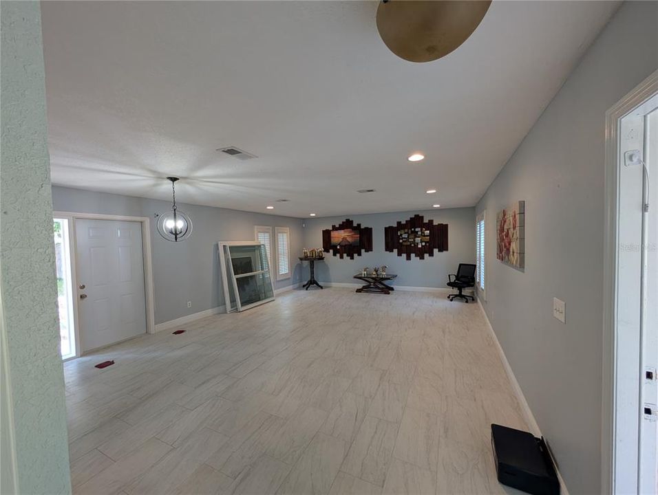 For Rent: $3,500 (3 beds, 3 baths, 1800 Square Feet)