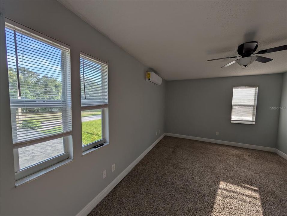 For Rent: $3,500 (3 beds, 3 baths, 1800 Square Feet)