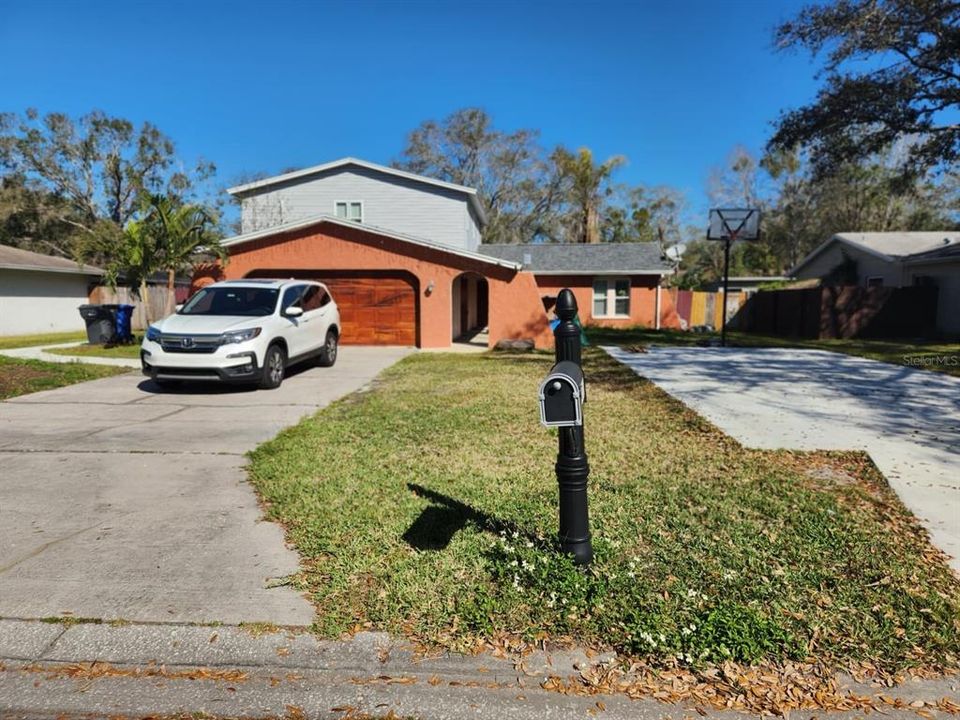 For Rent: $3,500 (3 beds, 3 baths, 1800 Square Feet)