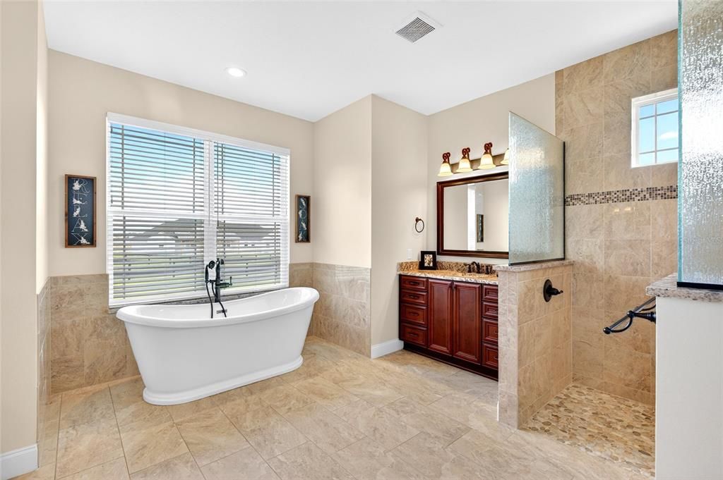 For Sale: $1,199,999 (4 beds, 3 baths, 2823 Square Feet)