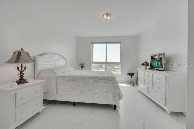En Venta: $549,000 (3 camas, 3 baños, 2079 Pies cuadrados)