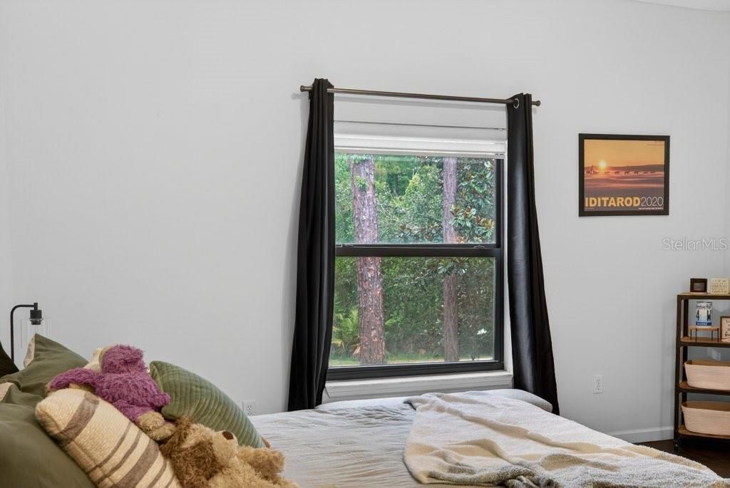 For Sale: $275,000 (2 beds, 2 baths, 1272 Square Feet)