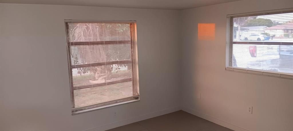 В аренду: $1,550 (2 спален, 2 ванн, 1389 Квадратных фут)