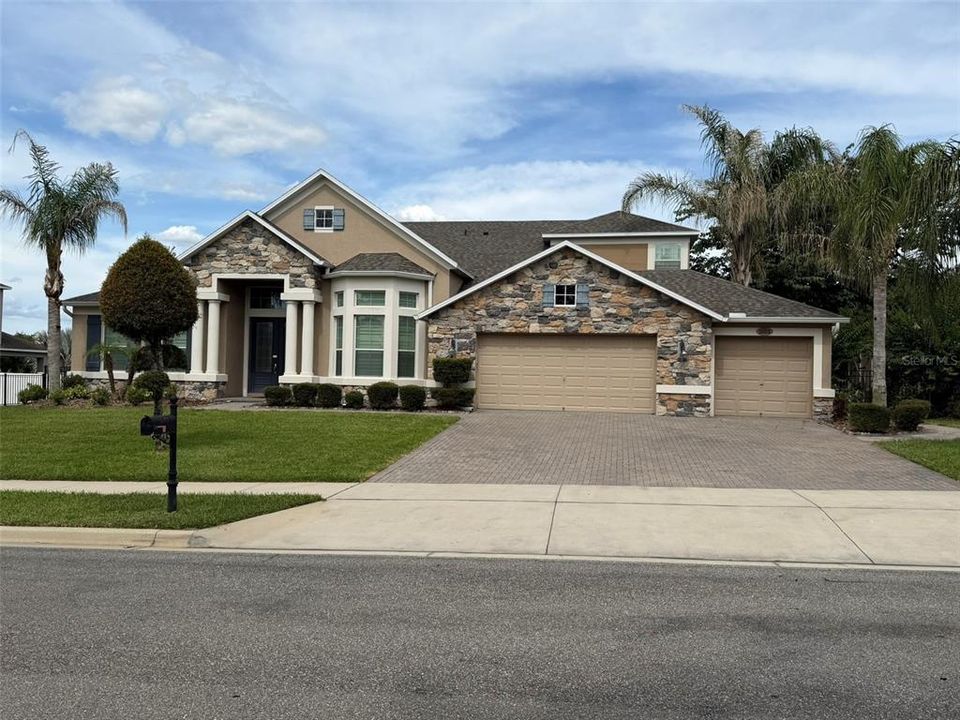 En Venta: $850,000 (4 camas, 4 baños, 3624 Pies cuadrados)