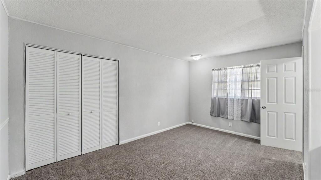 En Venta: $364,000 (4 camas, 2 baños, 2642 Pies cuadrados)
