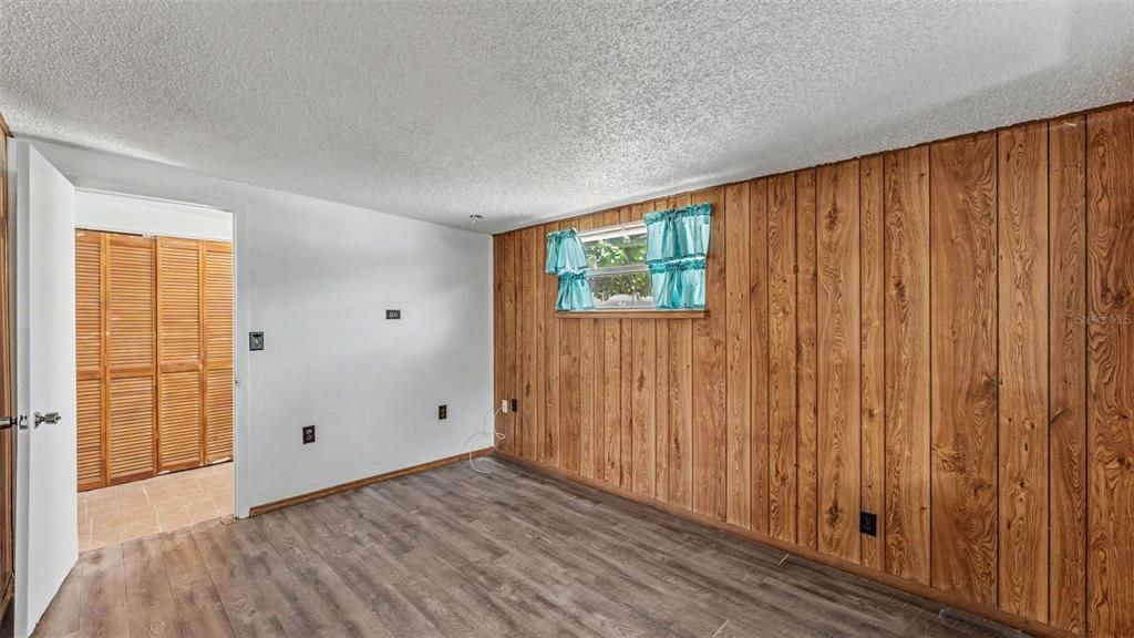 En Venta: $364,000 (4 camas, 2 baños, 2642 Pies cuadrados)