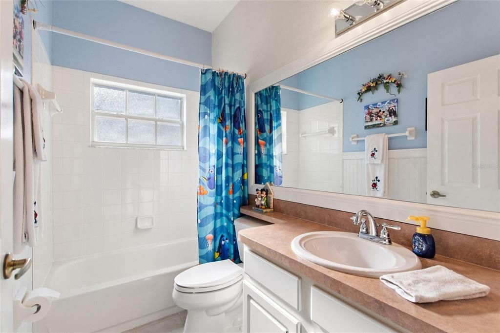 For Sale: $320,000 (2 beds, 2 baths, 1760 Square Feet)