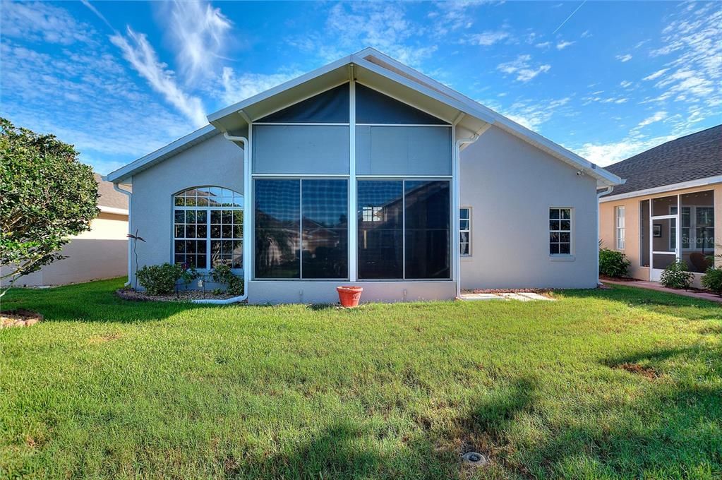 For Sale: $320,000 (2 beds, 2 baths, 1760 Square Feet)