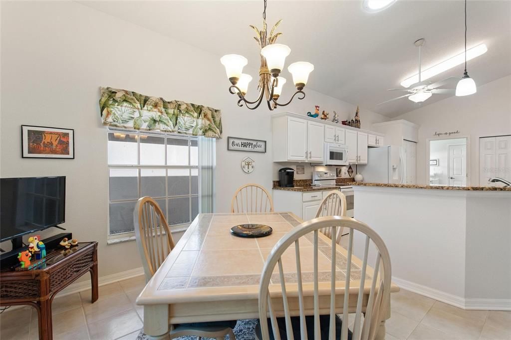 For Sale: $320,000 (2 beds, 2 baths, 1760 Square Feet)
