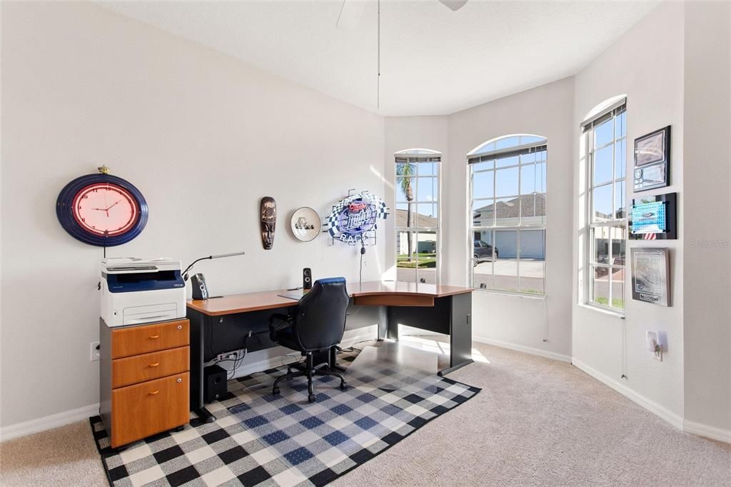 For Sale: $320,000 (2 beds, 2 baths, 1760 Square Feet)