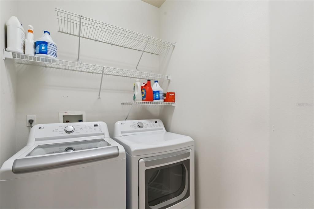 En Venta: $435,000 (3 camas, 2 baños, 1564 Pies cuadrados)
