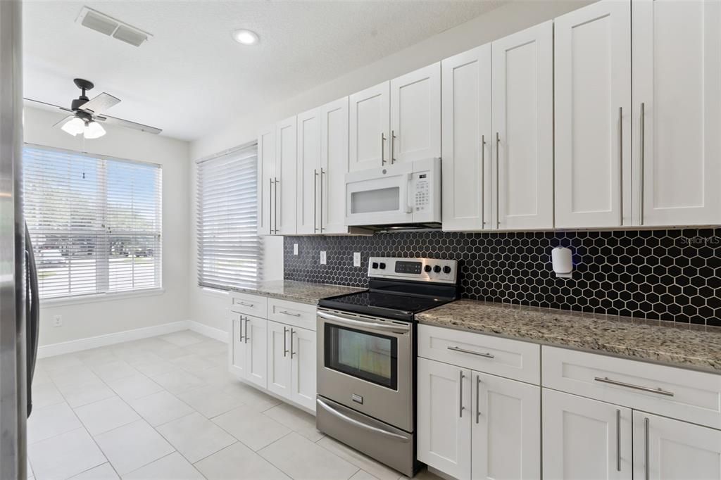 En Venta: $435,000 (3 camas, 2 baños, 1564 Pies cuadrados)
